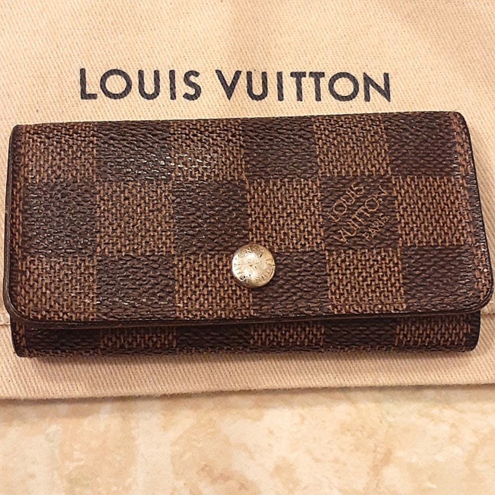 LOUIS VUITTON DAMIER CASE AUTHENTIC KEY HOLDER